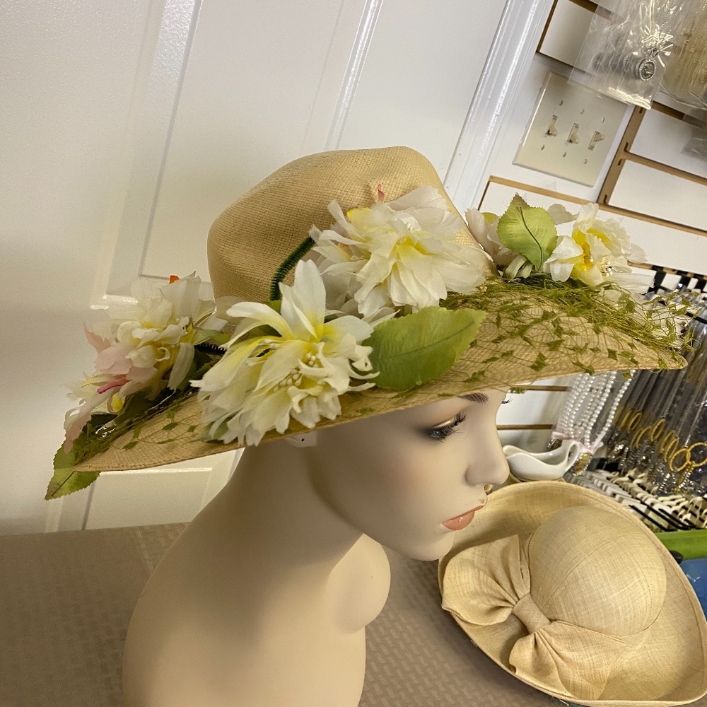 Vintage Beautiful Floral Hat